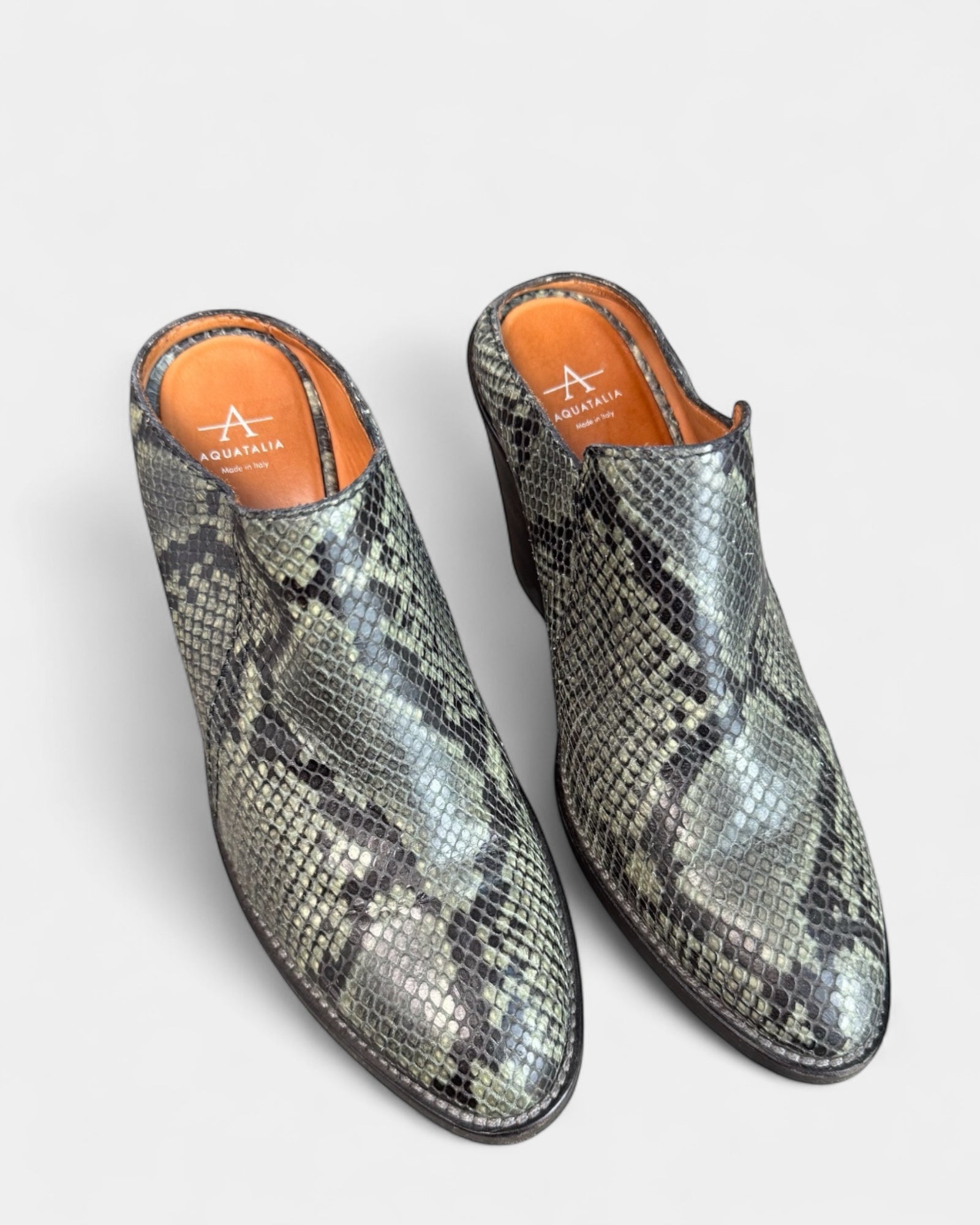 Mules en cuir effet python vert Aquatalia, 8.5